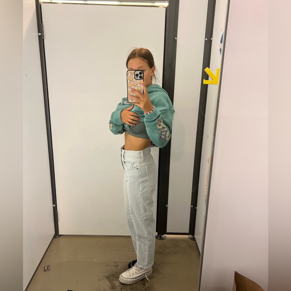 OLD NAVY PIN STRIPE JEANS